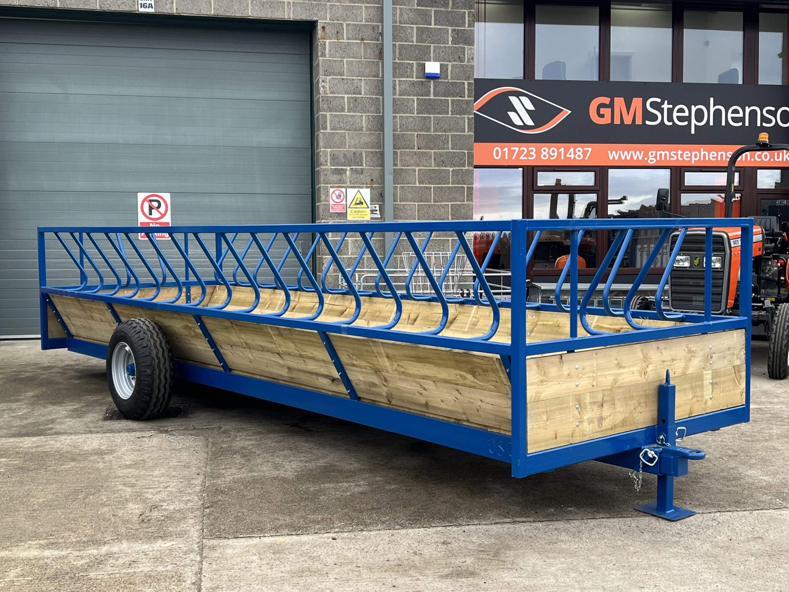 JS 20FT J BAR FEED TRAILER