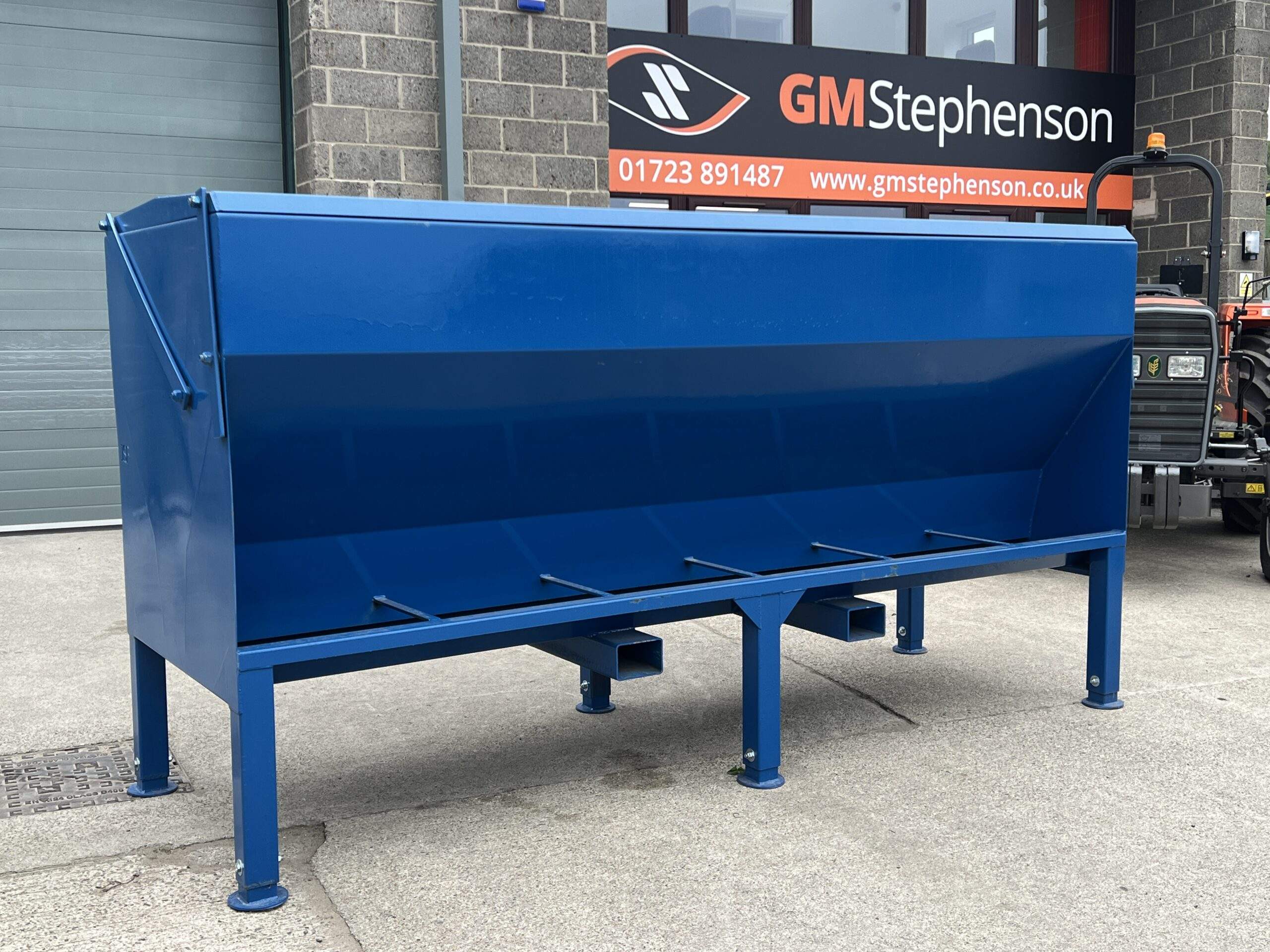 JS DOUBLE SIDED 10FT BULK BEEF HOPPER